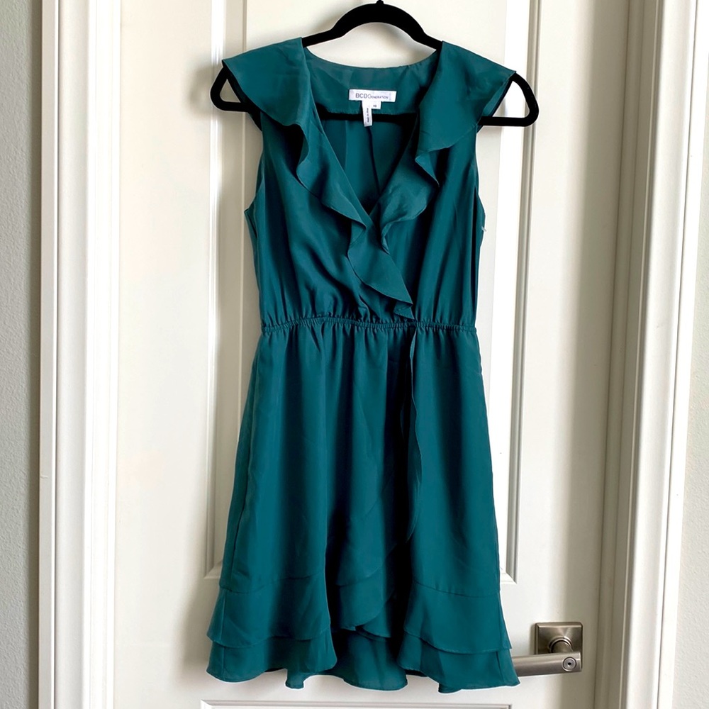 BCBGeneration RUFFLED MINI DRESS